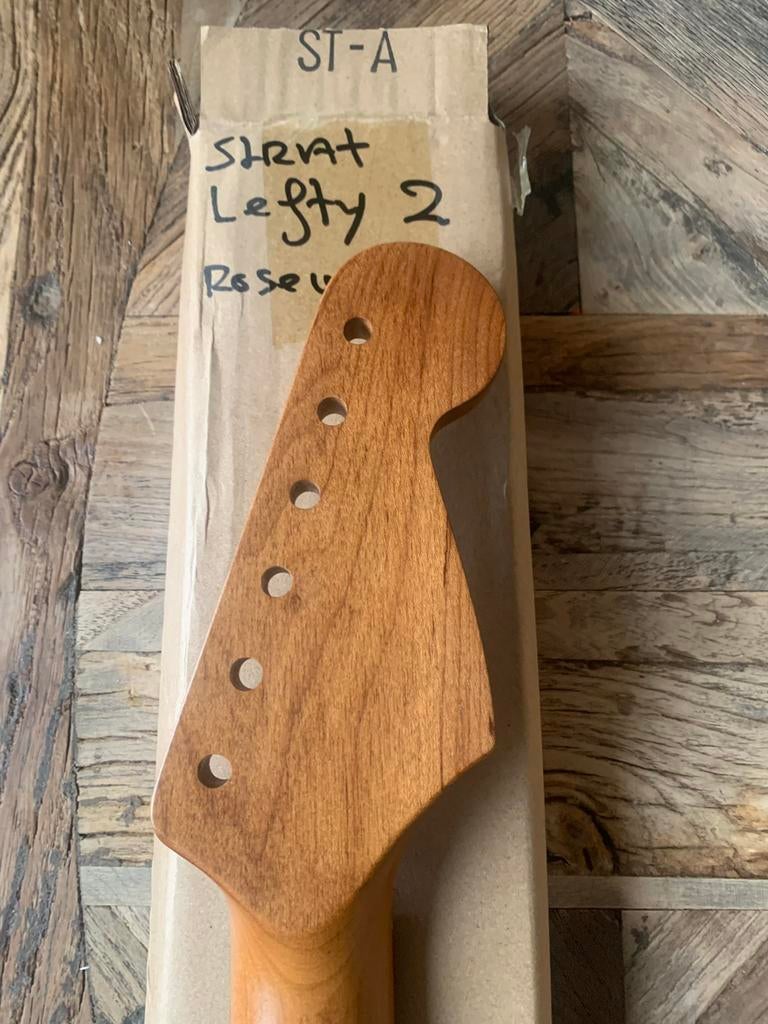 Stratocaster hals” Linkshandig rosewood toets- nitro satin”, Verzenden