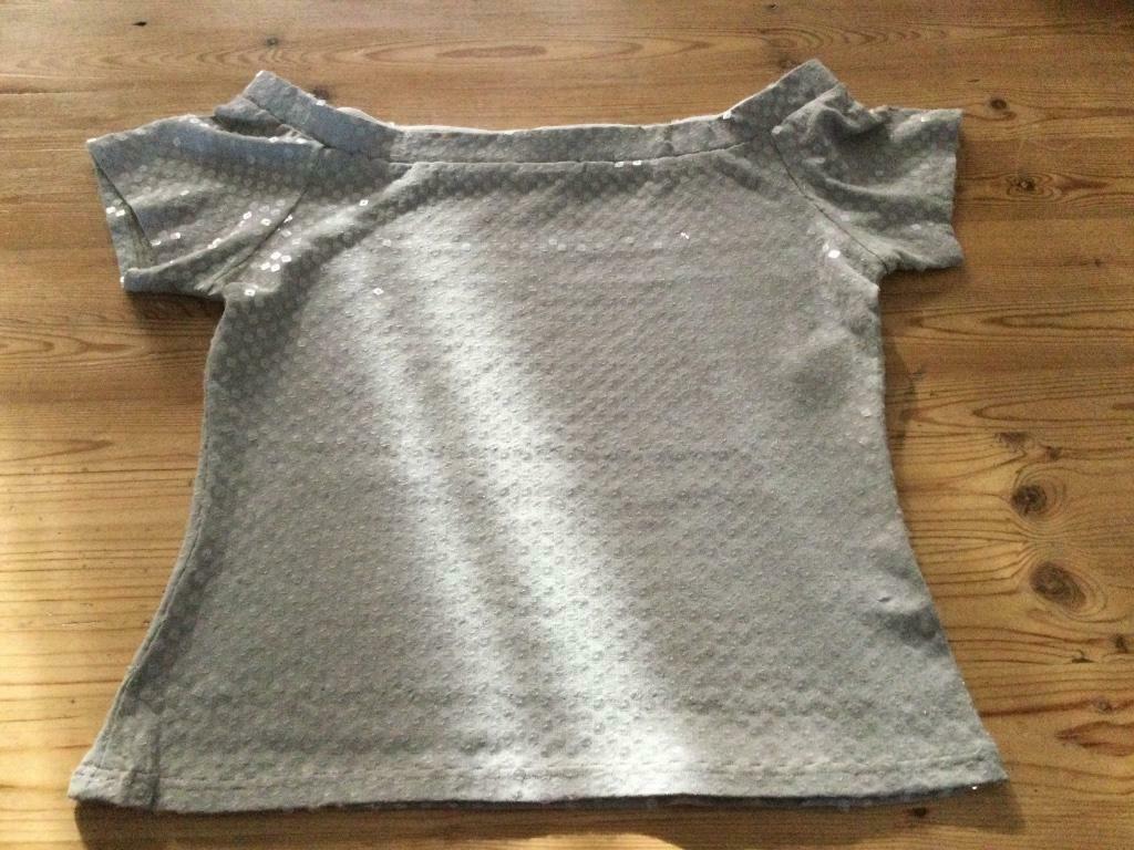 T-shirt Natan maat 44 maar valt eerder als een S, Kleding | Dames, Ophalen of Verzenden, Korte mouw, Maat 36 (S), Grijs