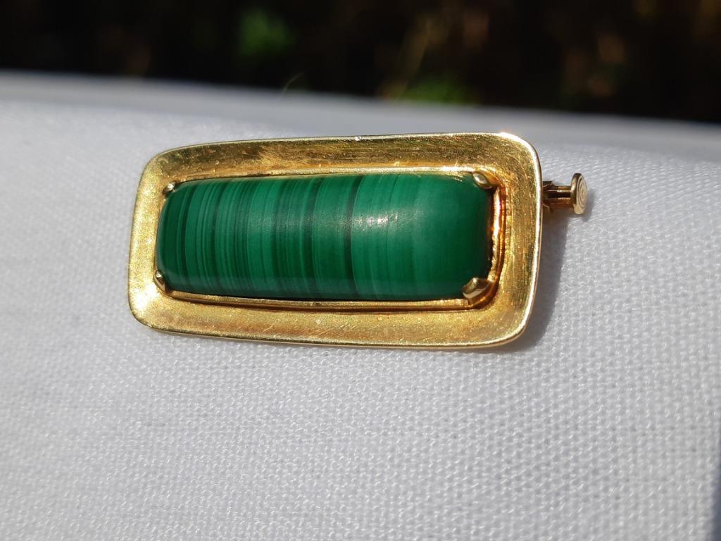 Ancienne broche en or 18 carats et pierre malachite, 1960, Enlèvement ou Envoi, Or, Broche, Avec pierre précieuse