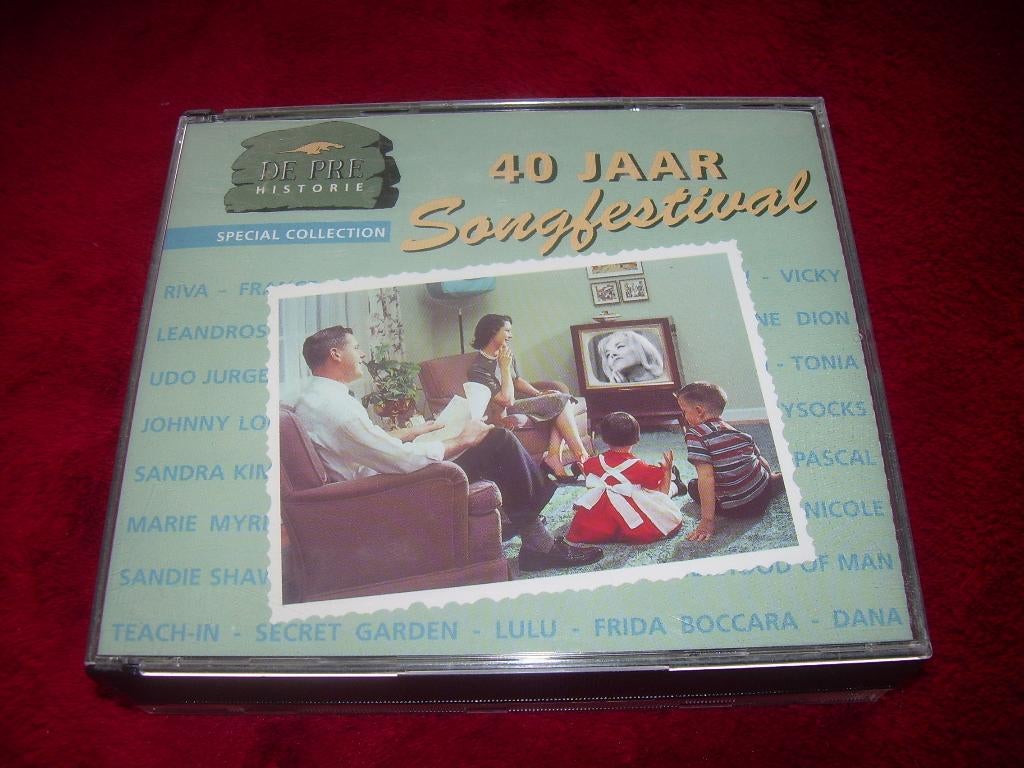 COFFRET DE 2 CD - PRÉHISTOIRE - CONCOURS DE CHANSONS - 40 AN, Enlèvement ou Envoi, Comme neuf, Pop, Coffret