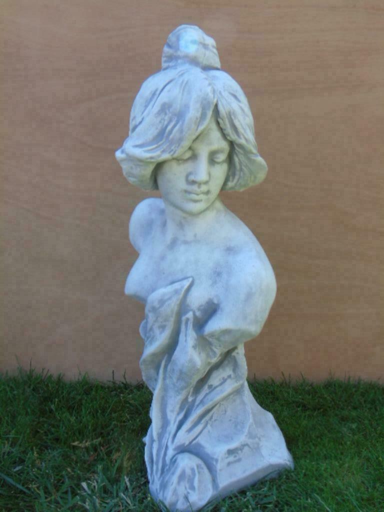statue d un buste de femme en pierre patinée gris-blanc, Ophalen of Verzenden, Nieuw, Beton, Overige typen