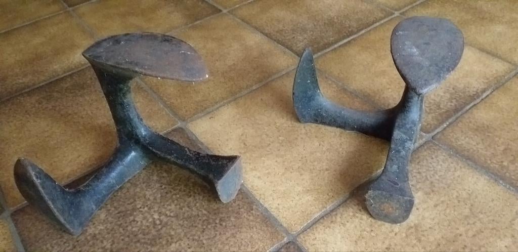 Chapeau de cordonnier ancien/trépied de cordonnier en fonte, Enlèvement