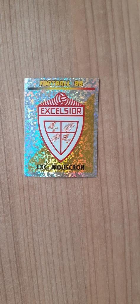 Panini Football 98 sticker embleem Moeskroen (nr 275), Ophalen of Verzenden, Zo goed als nieuw, Sport