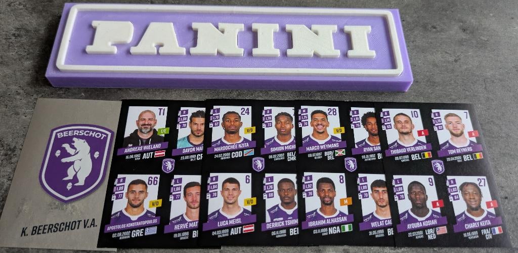 Panini FOOTBALL 2023/24 5 STICKERS BEERSCHOT  16 SPELERS, Ophalen of Verzenden, Nieuw