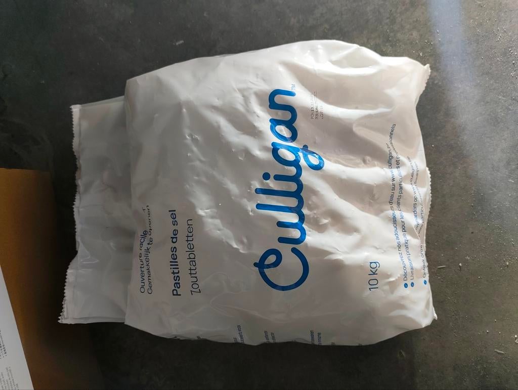 4 ongeopende zakken Culligan zout voor waterontharder, Enlèvement