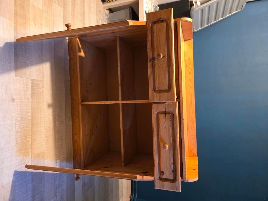 Meuble , pin (2 tiroirs + 2 portes), Maison & Meubles, Armoires | Commodes, Enlèvement, Utilisé, 75 cm ou plus, 100 à 150 cm