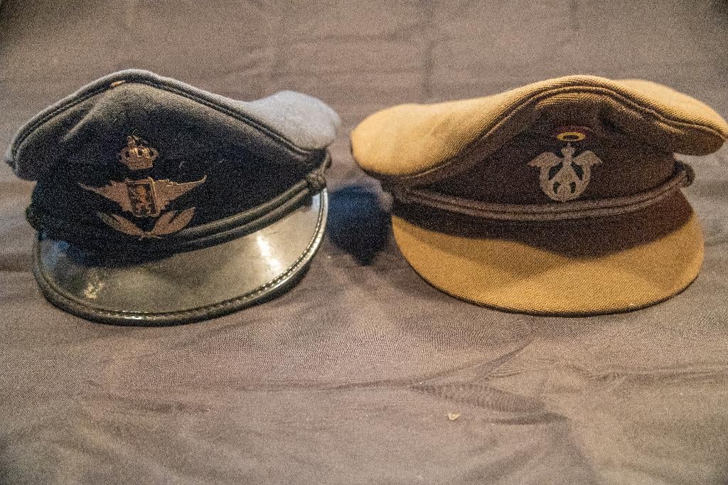képis, Enlèvement ou Envoi, Armée de l'air, Casque ou Béret