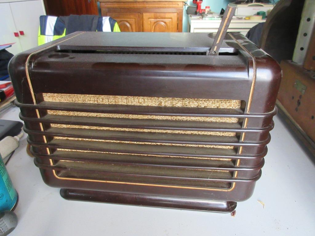 tsf Philips 209U-50  Bakelite, Enlèvement ou Envoi, Ne fonctionne pas, Radio
