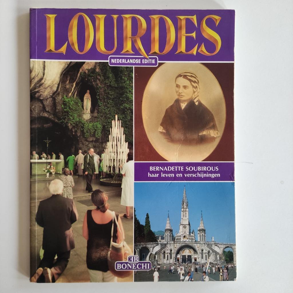 Lourdes - Bernadette Soubirous, Boeken, Ophalen of Verzenden, Gelezen
