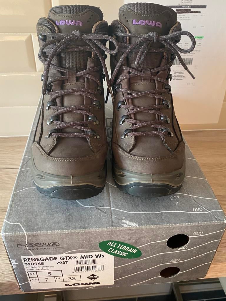 Chaussures de randonnée de marque LOWA Renegade, comme neuve, Sport en Fitness, Ophalen, Zo goed als nieuw, Schoenen