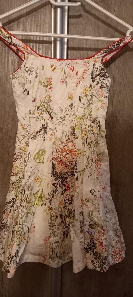 robe aux tons orange et vert Charlie taille 134, Enlèvement ou Envoi, Comme neuf, Fille