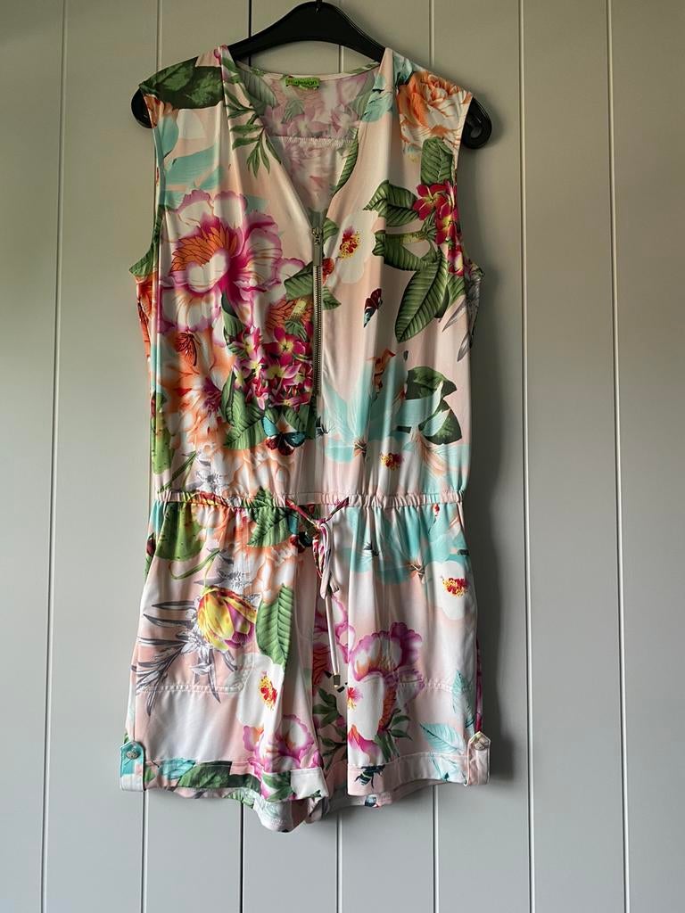 Playsuit maat smal k-design, Enlèvement ou Envoi, Comme neuf