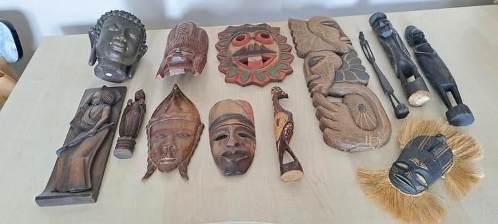 Houten Maskers en beeldjes, Verzamelen, Ophalen, Zo goed als nieuw