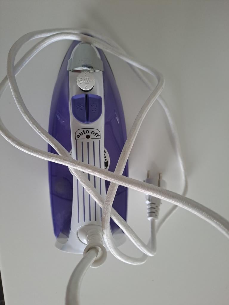 Siemens stoomstrijkijzer 2300W, Elektronische apparatuur, Strijkijzers en Strijkplanken, Ophalen of Verzenden, Zo goed als nieuw