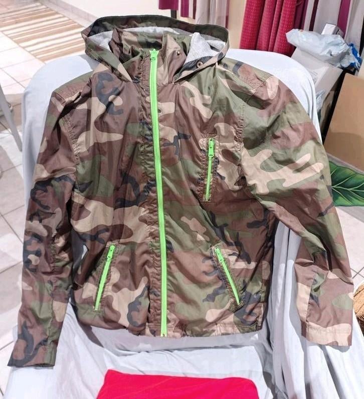 Lichte jas van Bershka voor heren en jongens, in zeer goede, Maat 48/50 (M), Ophalen of Verzenden, Bershka, Gedragen
