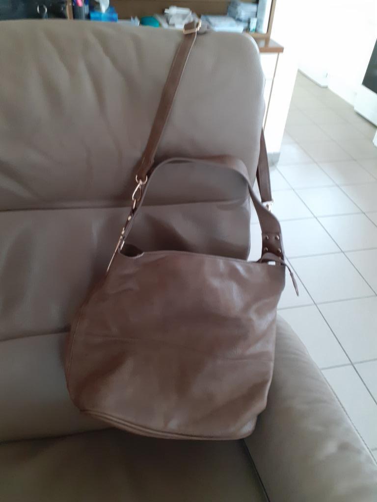 Handtas met schouderriem - nieuw, Ophalen of Verzenden, Nieuw, Bruin, Handtas