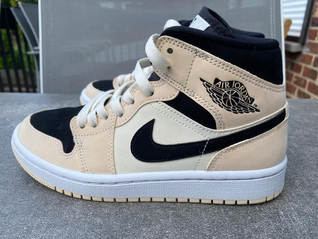 NIKE Sneakers Air Jordan 1 MID Barely Orange (36), Enlèvement ou Envoi, Comme neuf