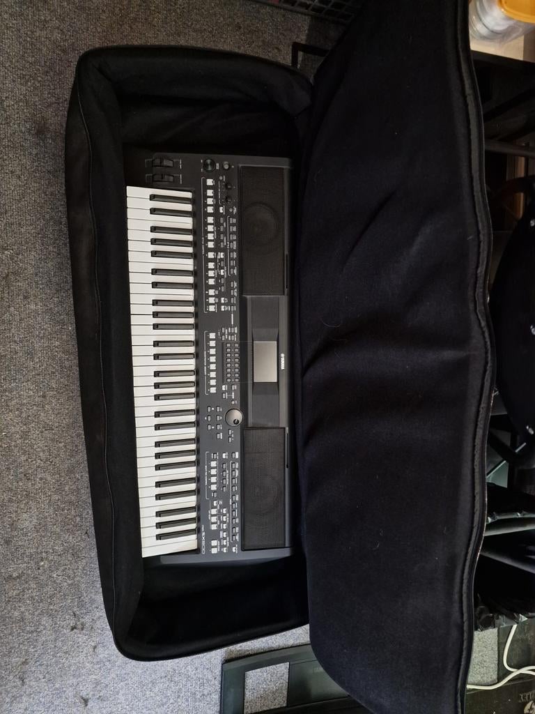 Keyboard yamaha prs sx 600 met tas en stand tesaam zwart, Muziek en Instrumenten, Ophalen, Yamaha