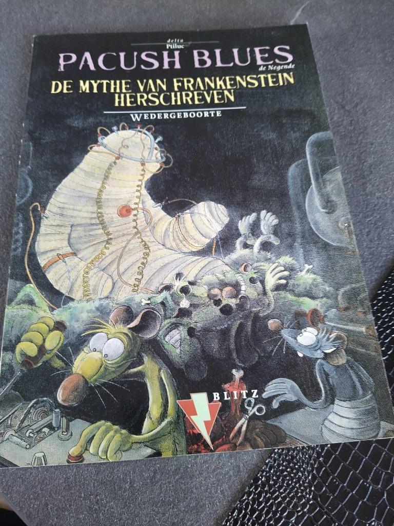 Pacush  blues, Boeken, Ophalen of Verzenden, Gelezen