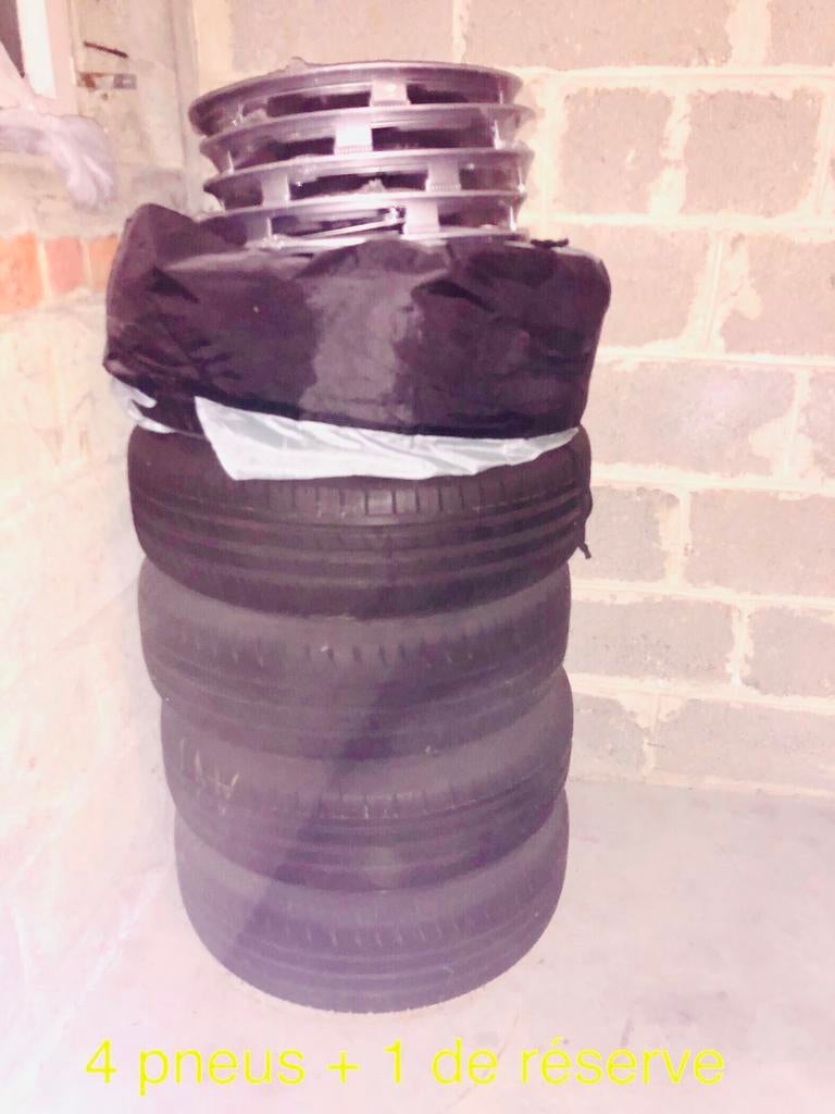 4 Pneus + 1 reserve HANKOOK kynergy 185/65 R15, Autos : Pièces & Accessoires, Enlèvement