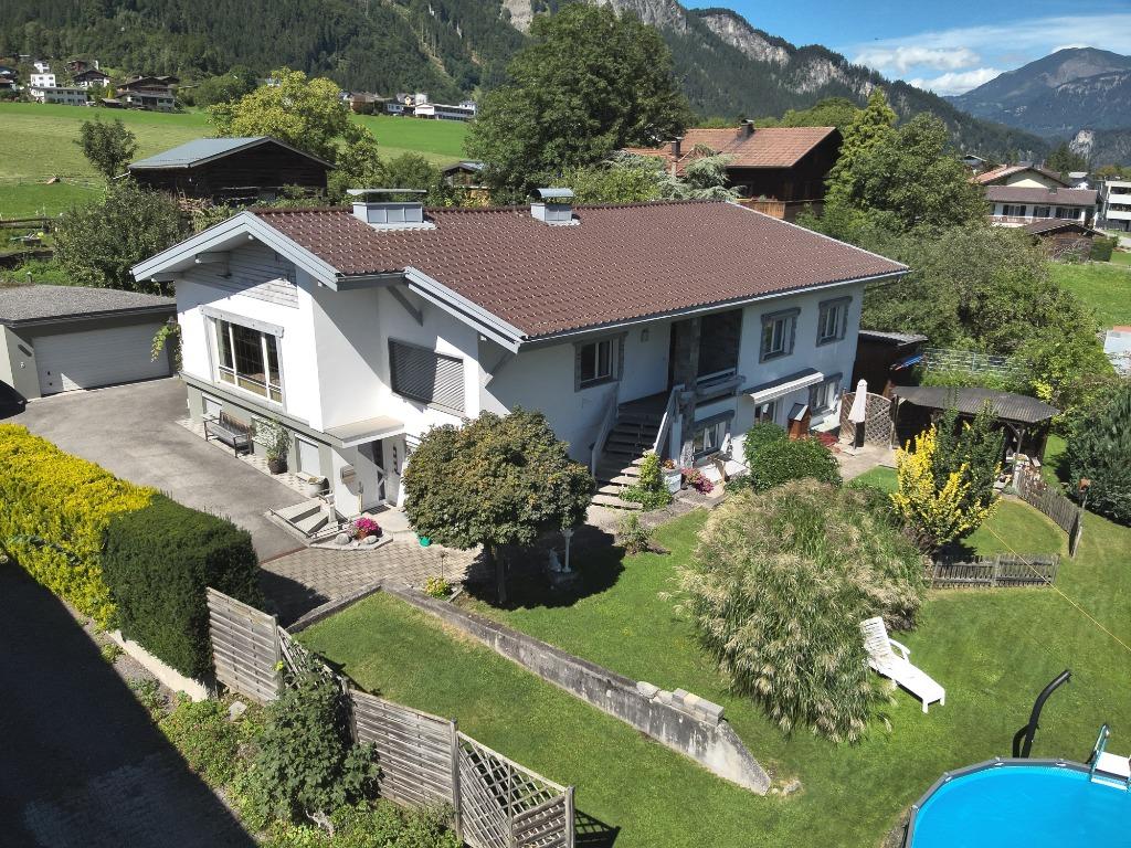 Charmant huis met 2 mooie appartementen in het Voralberg/Mon, Immo, 8 kamers, Dorp, 260 m², Vandans/Schruns