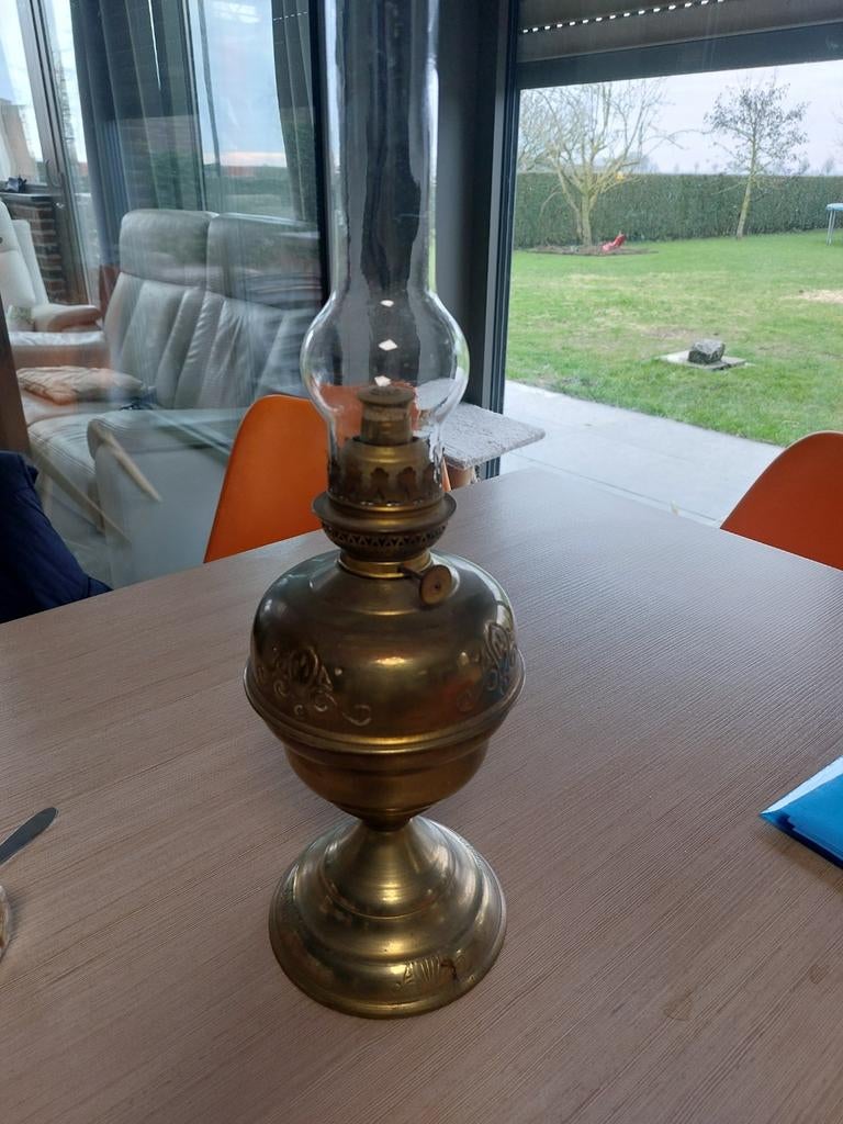 Olie/ petroleum lamp, Antiek en Kunst, Ophalen