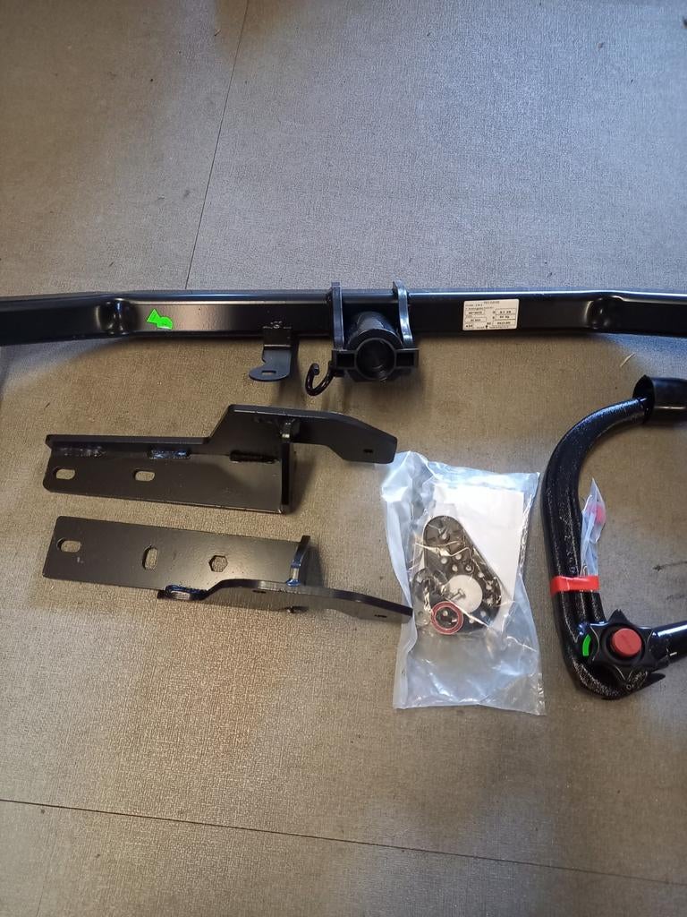 ATTACHE REMORQUE PEUGEOT 308 ROTULE DÉMONTABLE SANS OUTIL, Enlèvement ou Envoi