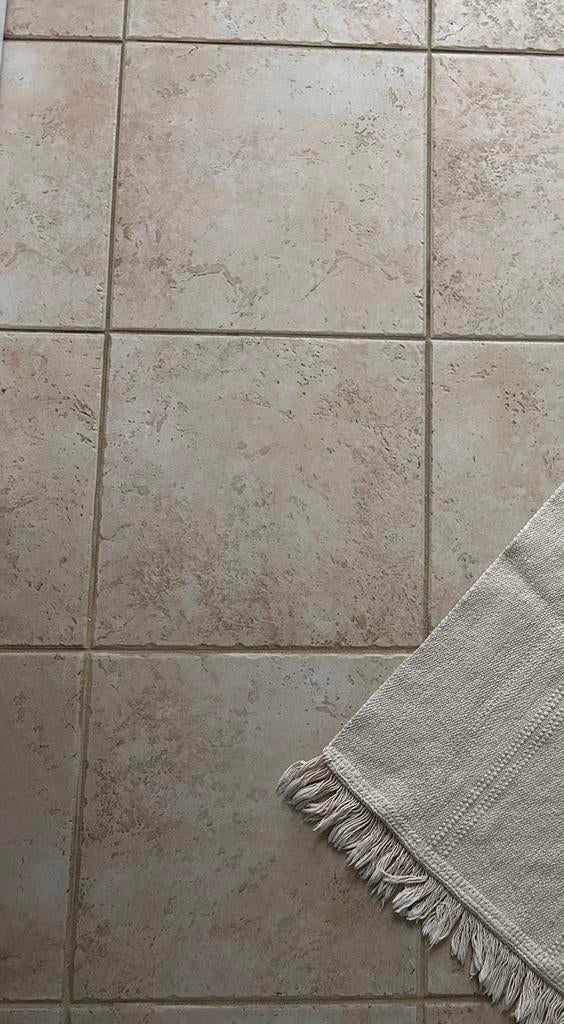 Gezocht: 12 oude beige keramische vloertegels 30x30 cm, Bricolage & Construction, Dalles & Carrelages, Comme neuf, Carrelage de sol