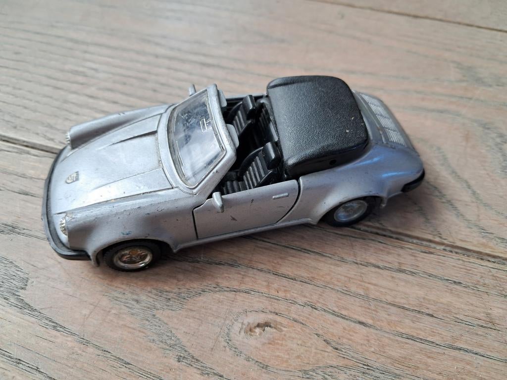 Schaalmodel Porsche 911 SC, Ophalen of Verzenden, Zo goed als nieuw