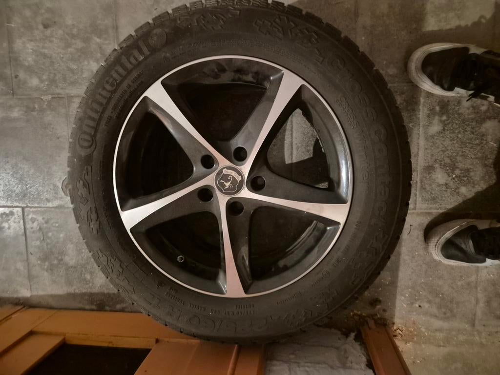 4 Jantes completes  hiver 225/60 R 17., Enlèvement, Jante(s)