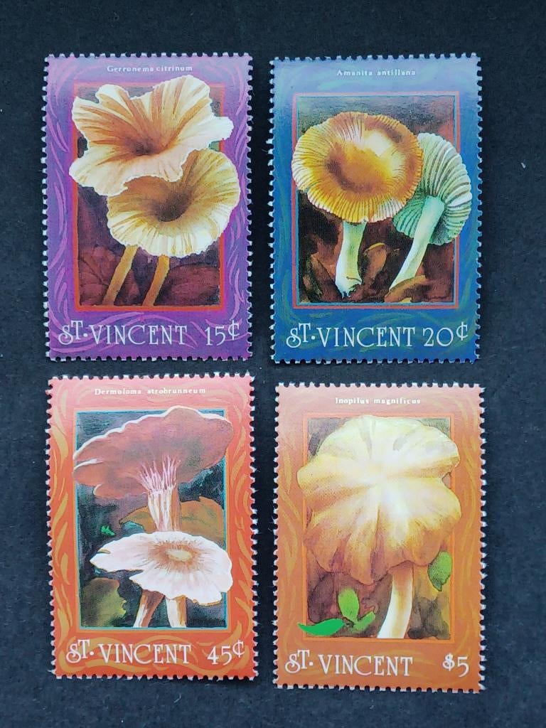 Postzegels St.Vincent - Paddestoelen, Postzegels en Munten, Ophalen of Verzenden, Postfris, Midden-Amerika