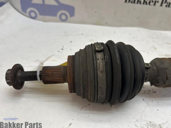 Arbre de transmission avant droit d'un Volkswagen Scirocco, -, Volkswagen, -, 3 mois de garantie