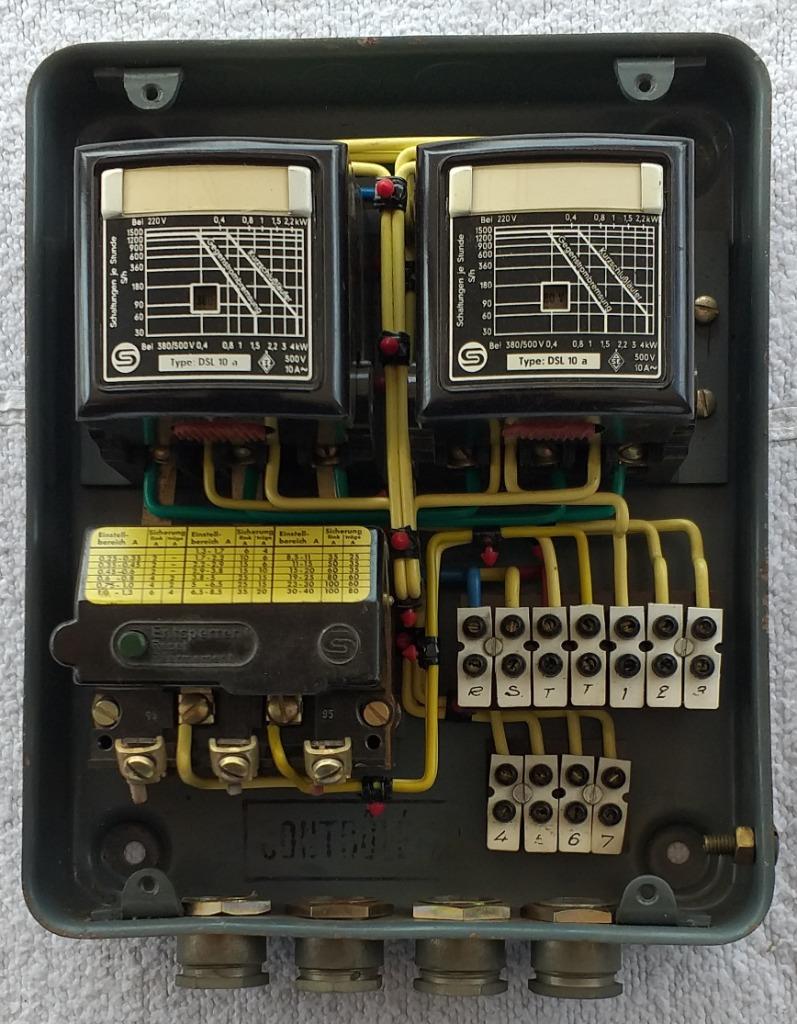 COFFRET ELECTRIQUE ANCIEN, Enlèvement ou Envoi, Comme neuf