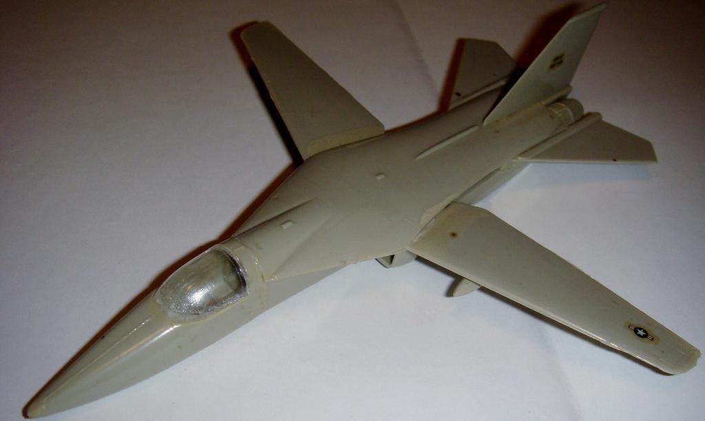 Maquette de General Dynamics F-111 Aardvark au 1/87, Overige merken, 1:72 tot 1:144, Gebruikt, Ophalen of Verzenden