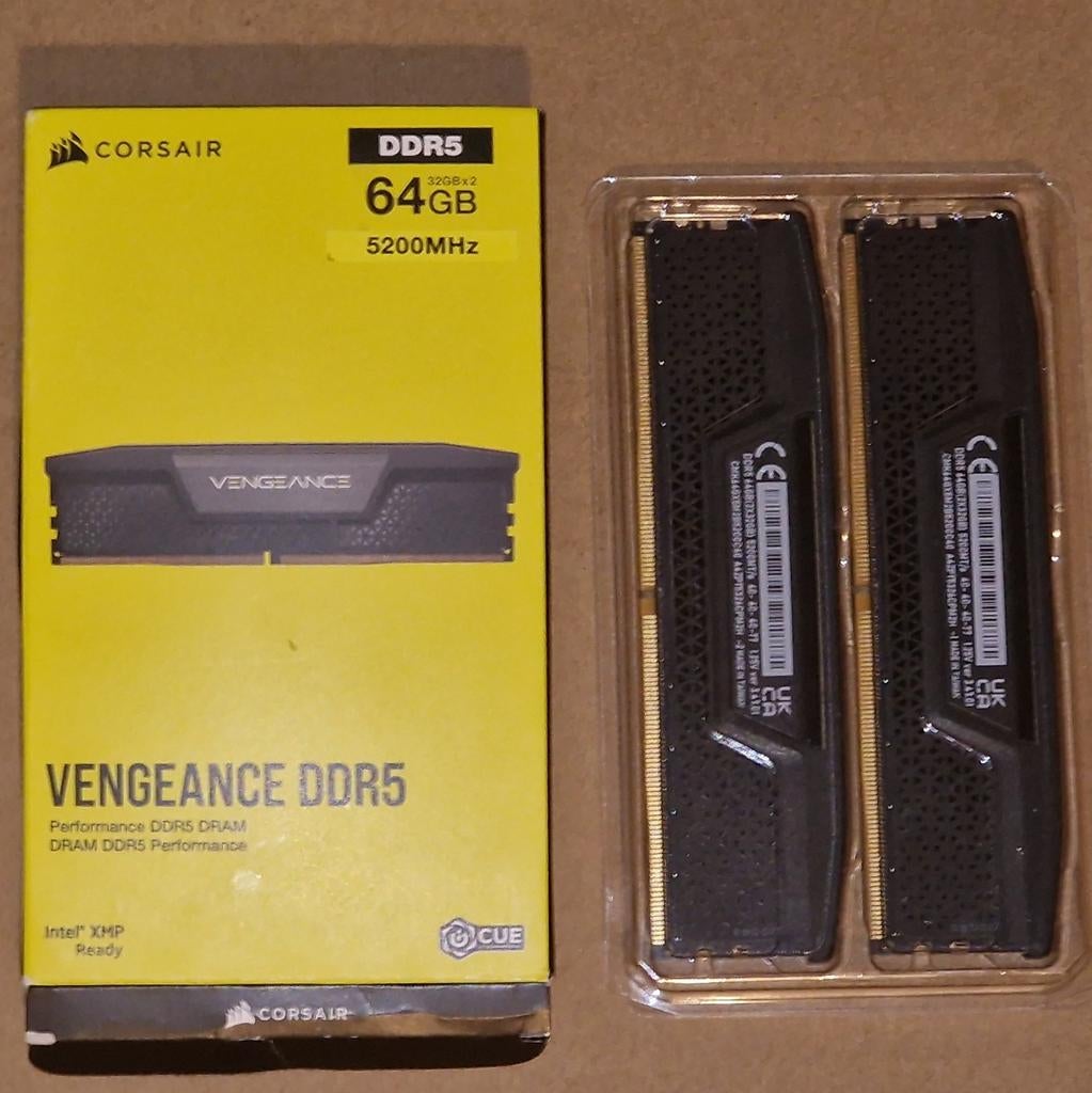 64GB DDR5 RAM Corsair Vengeance (2x32GB KIT) [CMK64GX5M2B520, Enlèvement, DDR5, Desktop