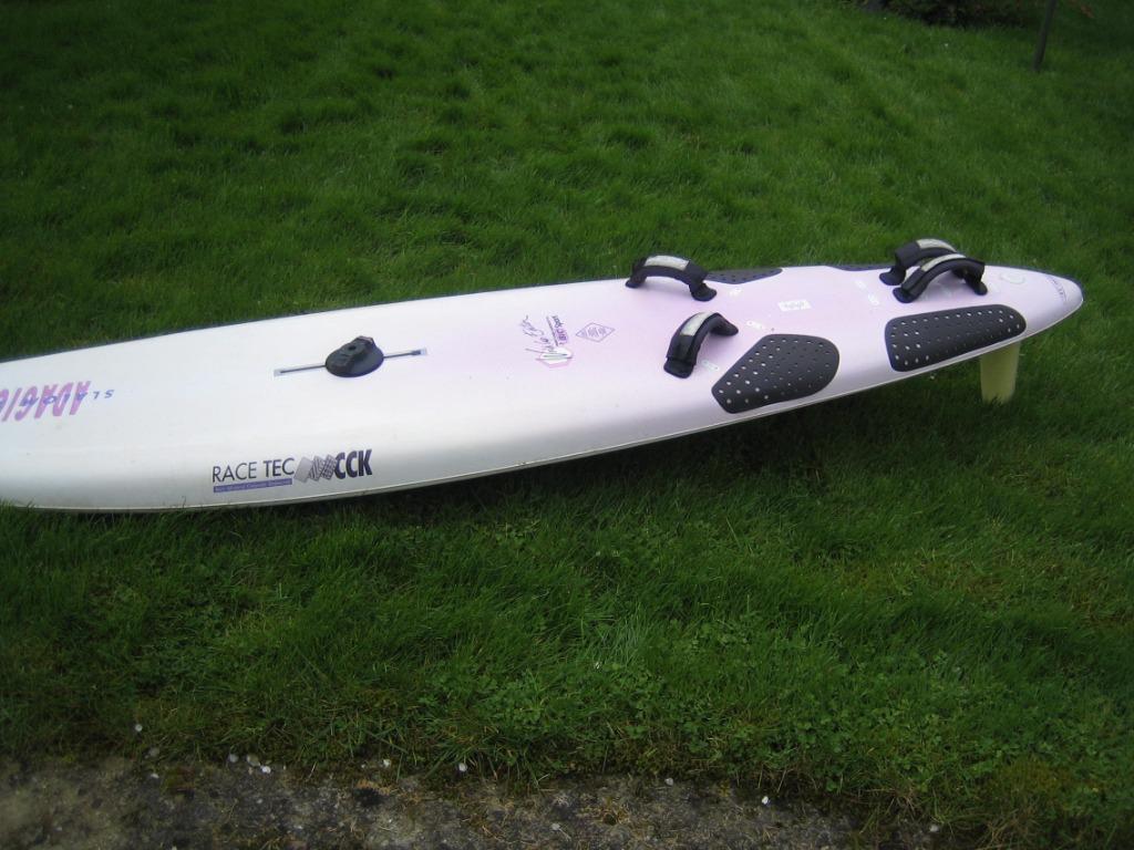 planche à voile, Sports nautiques & Bateaux, Planche, Enlèvement, Utilisé, Avec aileron(s)