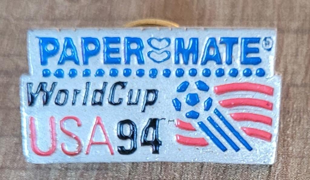 Oude pin: WK voetbal USA 1994, Ophalen of Verzenden, Gebruikt, Overige typen
