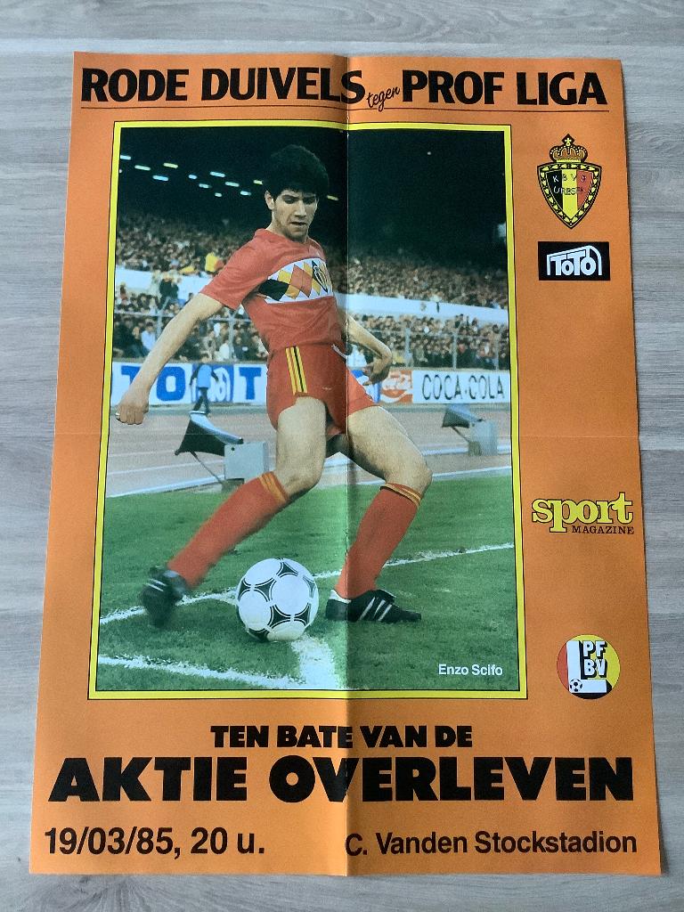 Poster Enzo Scifo ( Rode Duivels tegen Profliga ), Ophalen of Verzenden, Zo goed als nieuw, Poster, Plaatje of Sticker