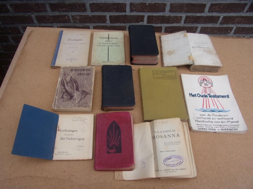 LOT oude relig ieuse boeken, Ophalen of Verzenden, Gelezen