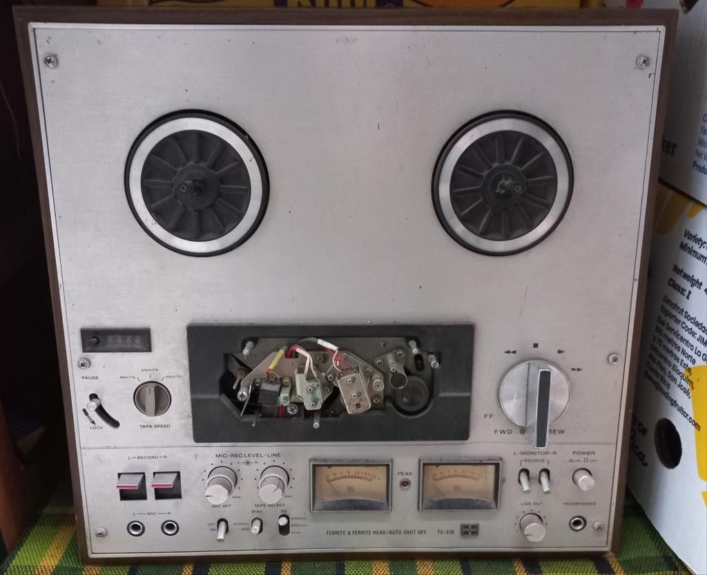 Sony-tapecorder en Philips 532-luidspreker, Ophalen