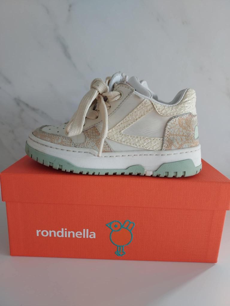 Kindersneakers maat 24 - Rondinella, Enfants & Bébés, Vêtements enfant | Chaussures & Chaussettes, Enlèvement ou Envoi, Chaussures