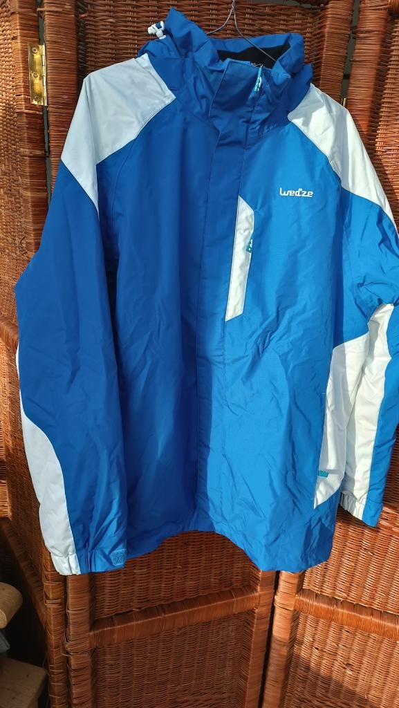 SKI-jas maat M blauw/wit Wed'ze, Sport en Fitness, Ophalen, Ski
