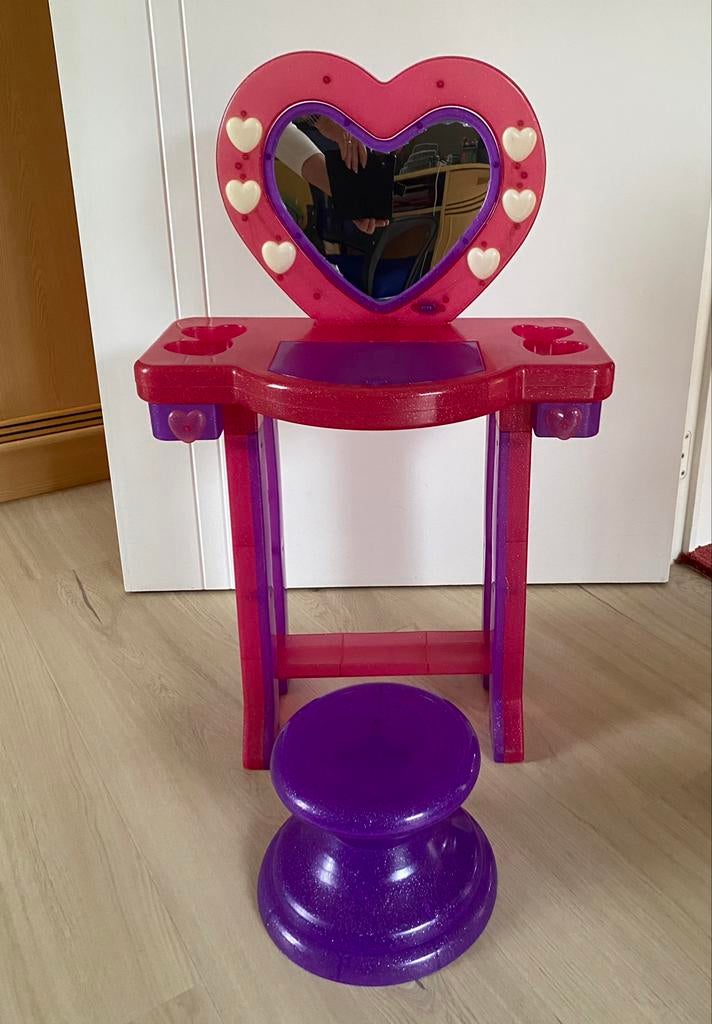 Coiffeuse - table de maquillage pour petite fille, Enlèvement, Utilisé, Fille