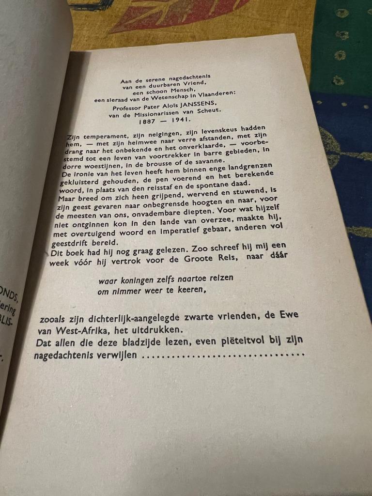 Vlaanderen zendt zijn zonen uit! - Frans M. Olbrechts, Ophalen of Verzenden, 15e en 16e eeuw, Gelezen, Frans M. Olbrechts