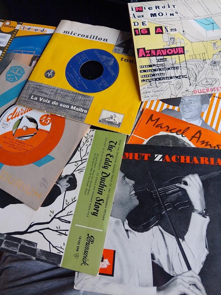 Lot de  vinyles 45 tours, Ophalen