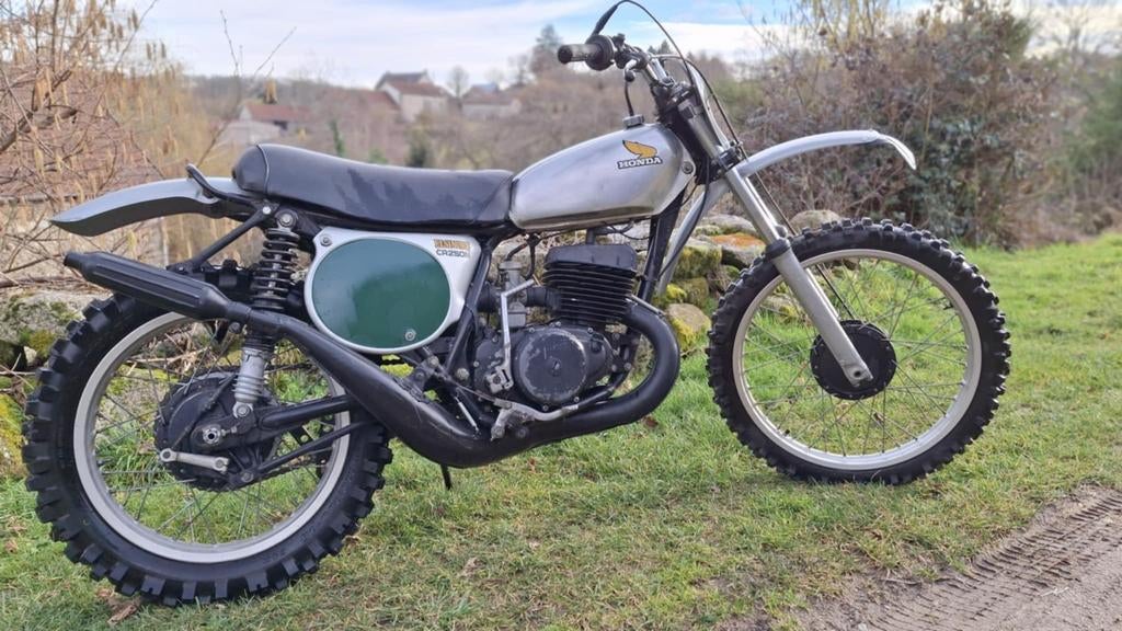 Honda CR250M Elsinore, Motoren, Particulier
