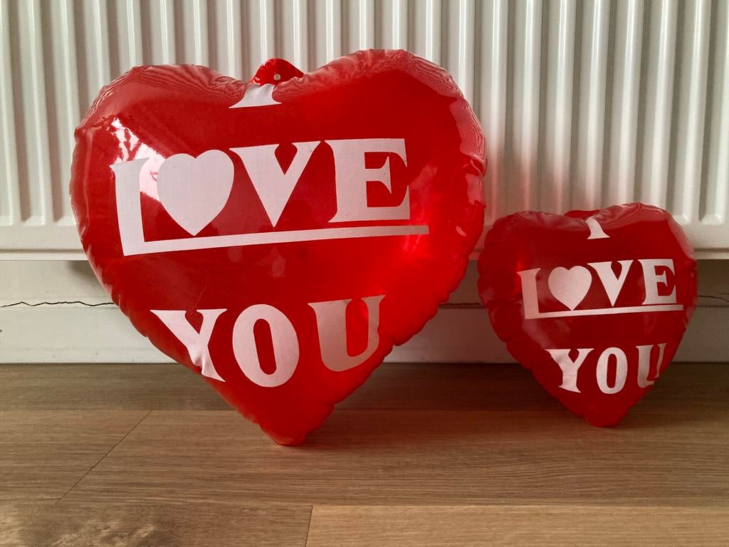 2 opblaasbare hartjes “I love you”, Ophalen of Verzenden, Gebruikt, Feestartikel