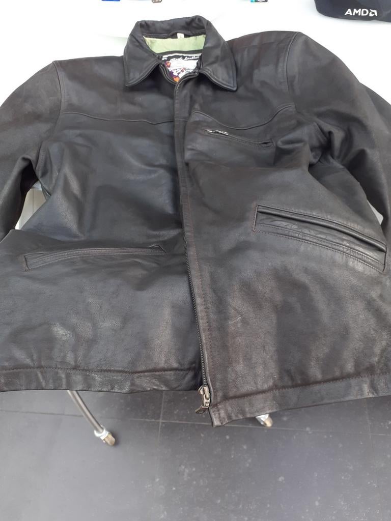 Lederen vest, Motoren, Ophalen