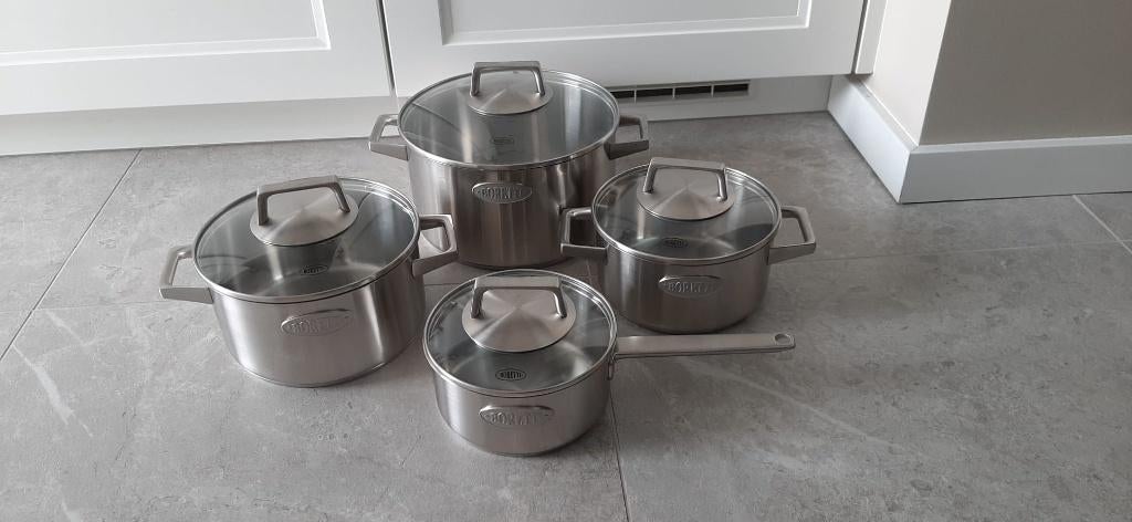 Boretti pannenset kookpottenset NIEUW, Huis en Inrichting, Ophalen of Verzenden, Nieuw, Pannenset, Keramische plaat