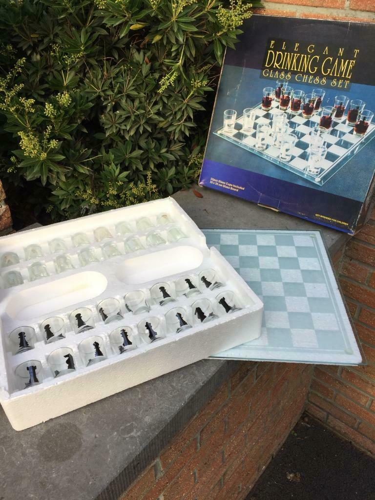 Jeu d'échecs à boire, 1 ou 2 joueurs, Enlèvement ou Envoi, Neuf